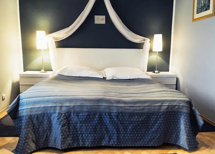 Δωμάτια σε οικογενειακή κατοικία Anna