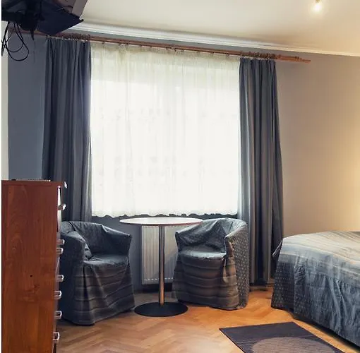 Anna Δωμάτια σε οικογενειακή κατοικία *